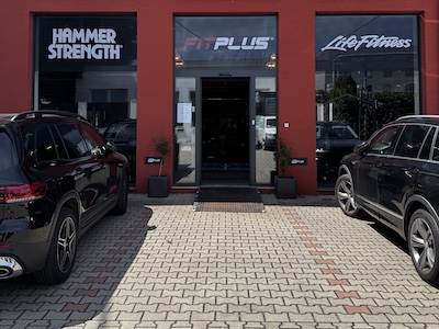 Showroom vchod 02 4x3
